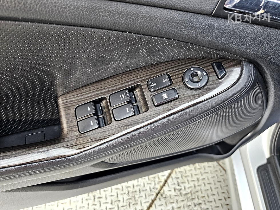 Kia K5 — miniaturë 12