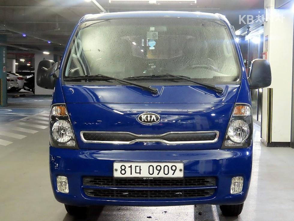 2017 - kia bongo iii
