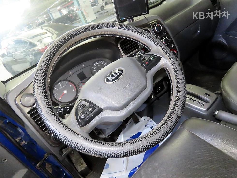 2017 - kia bongo iii