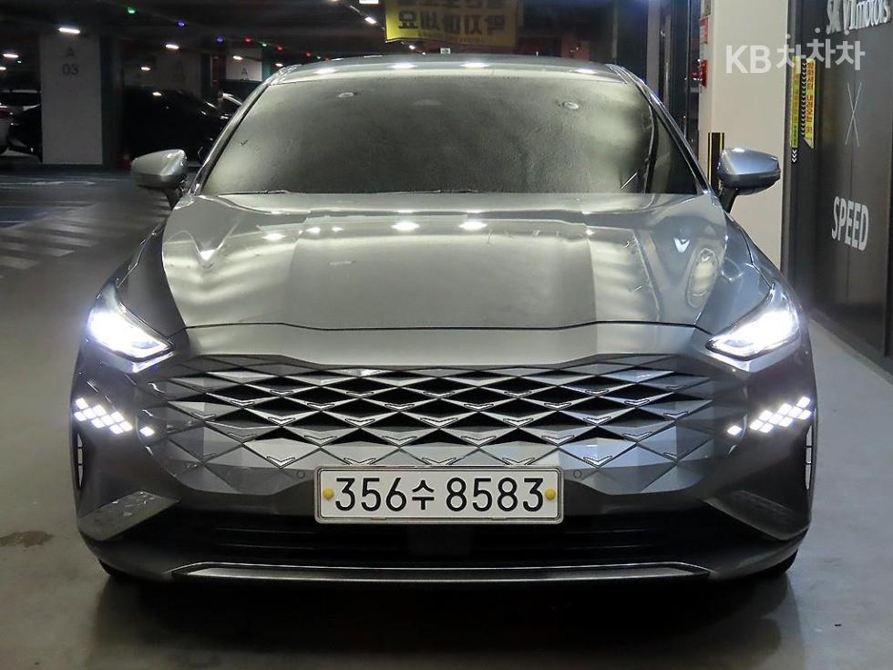 Kia K8 — miniaturë 2