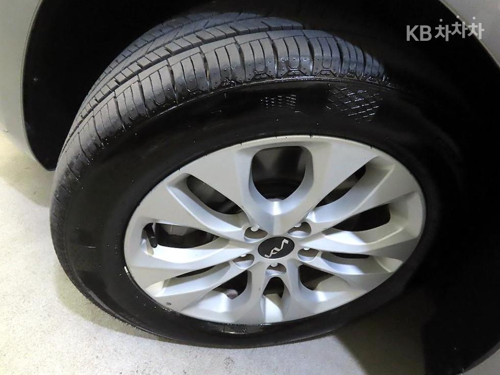 Kia K8 — miniaturë 20