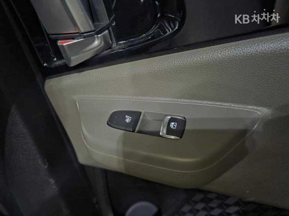 2025 - kia carnival