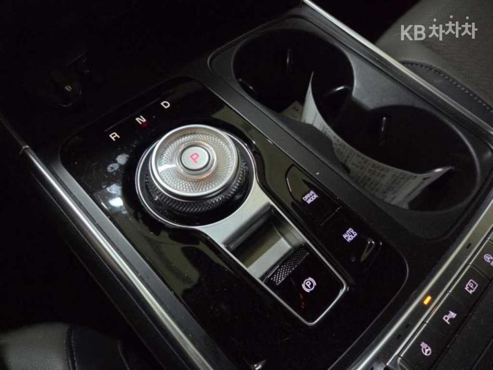 2025 - kia carnival