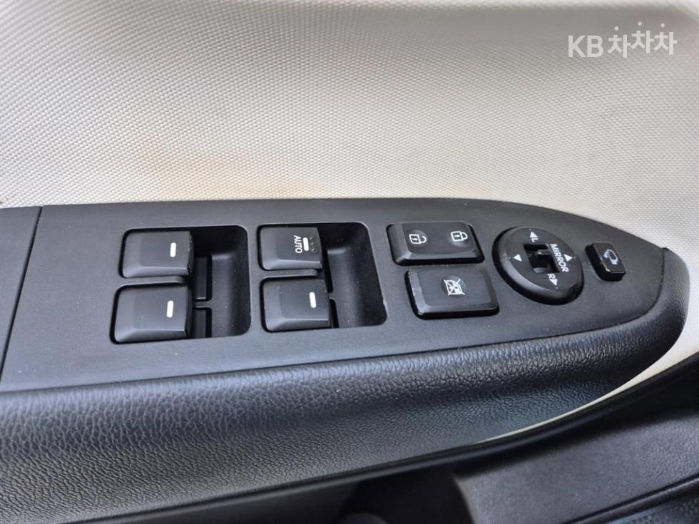 2012 - kia ray