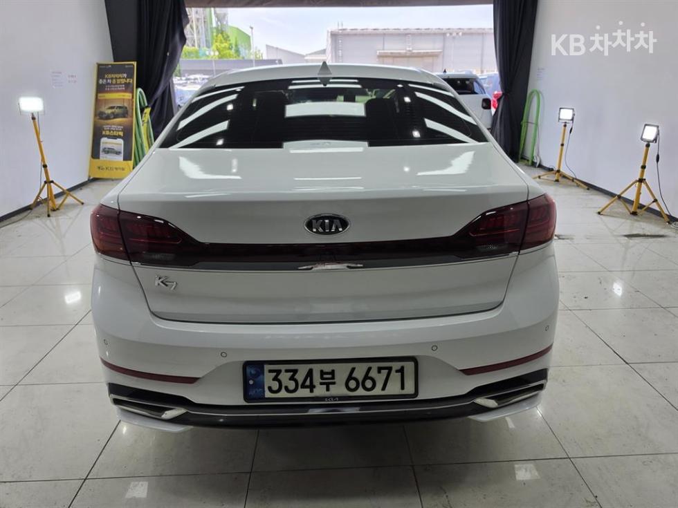 2020 - kia k7