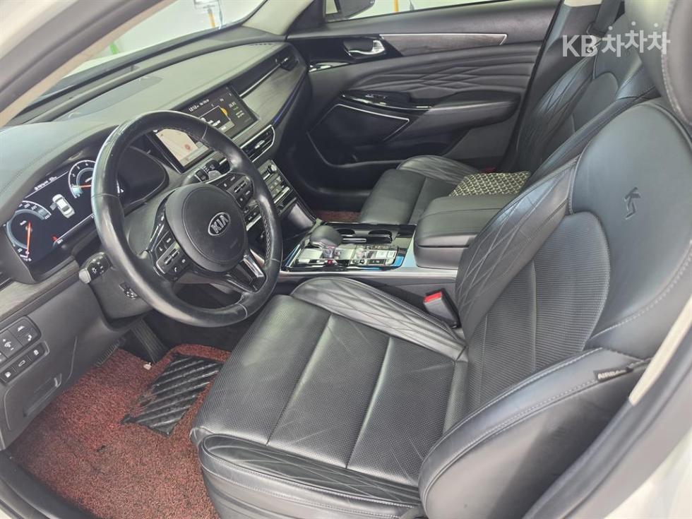 2020 - kia k7