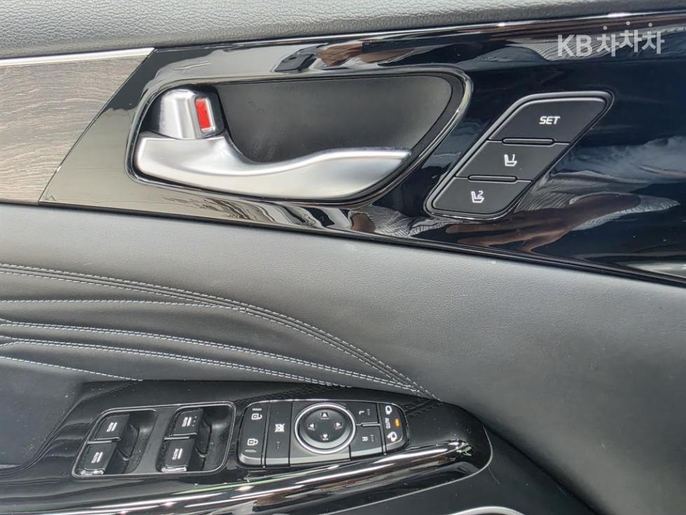 2020 - kia k7