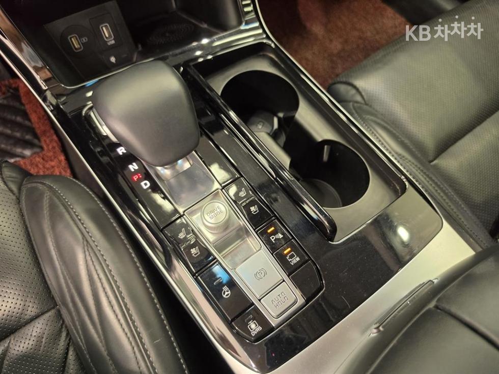 2020 - kia k7