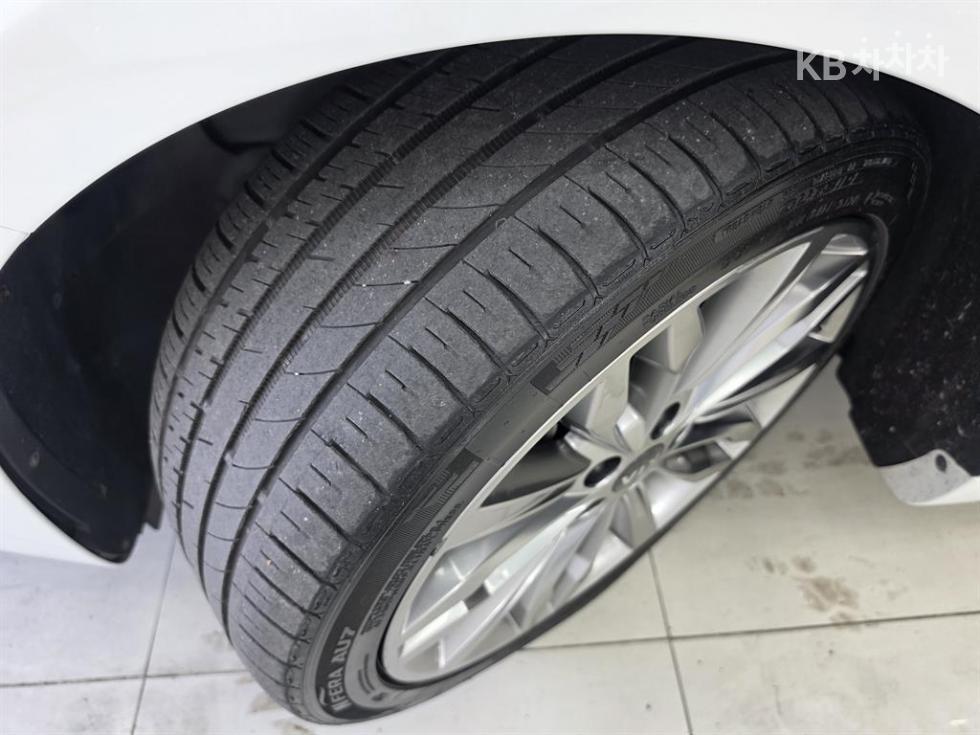 2020 - kia k7