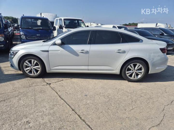 Renault SM6 1.5 dCi SE 9