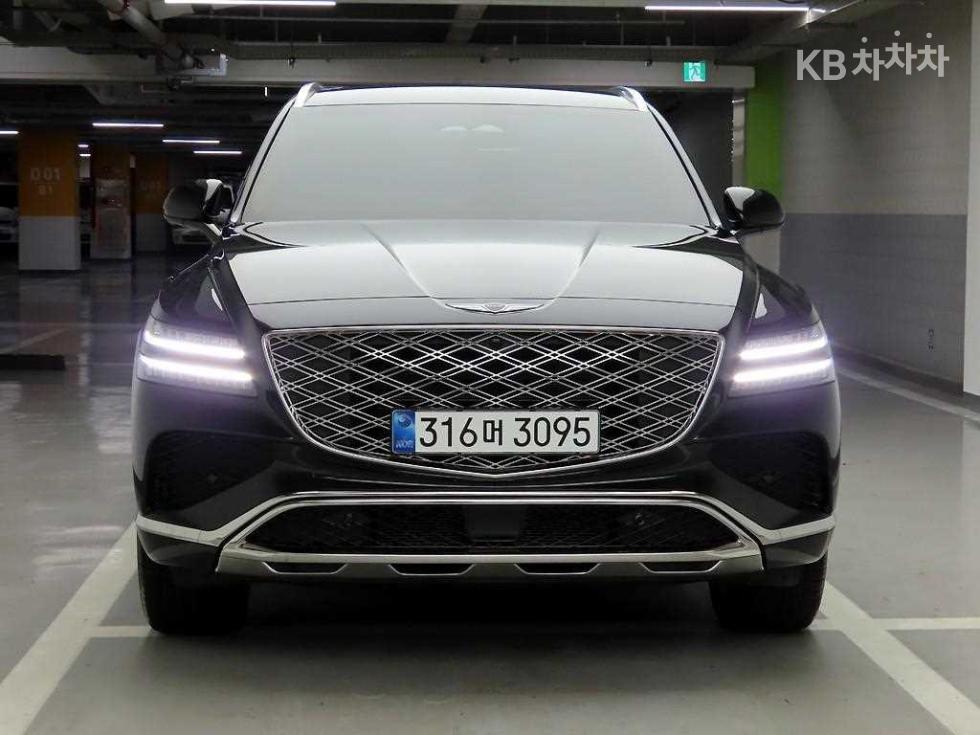 2025 Genesis GV80 photo