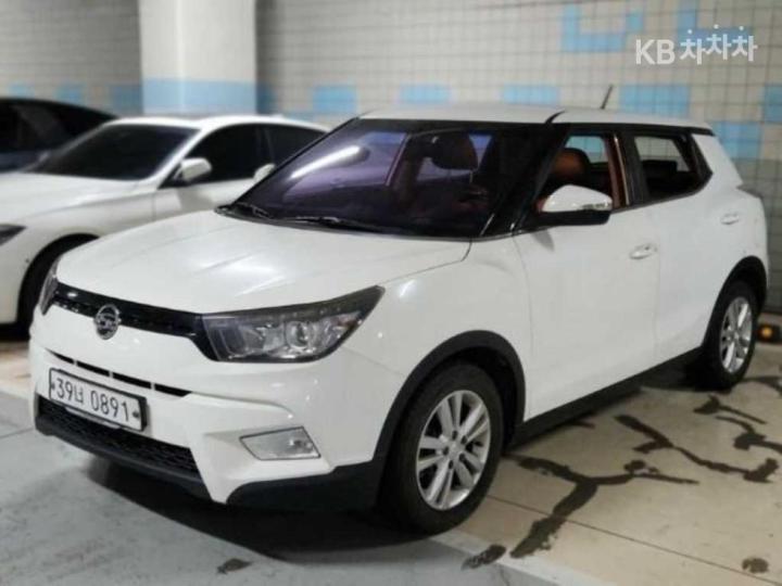 KG Mobility (Ssangyong) Tivoli Gasoline VX 3
