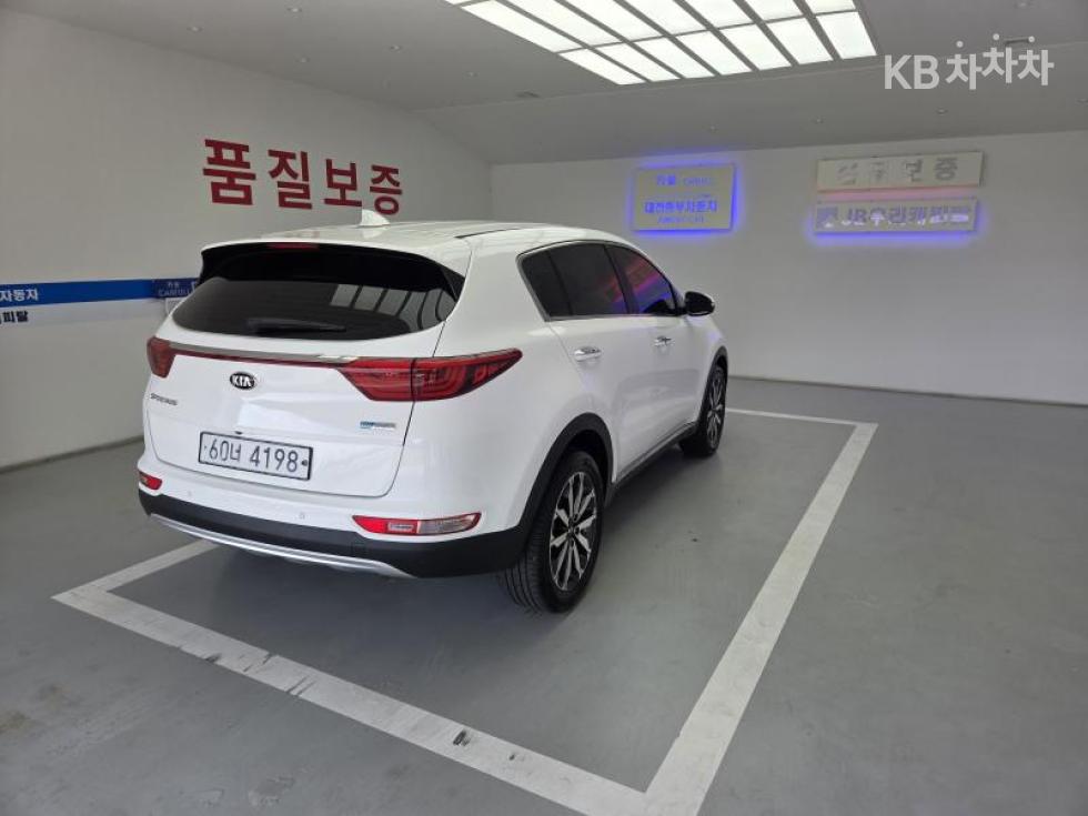 2017 - kia sportage