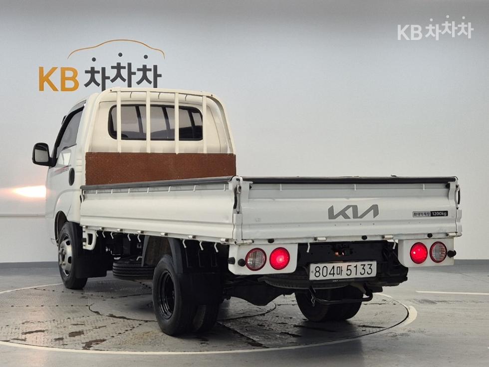 2022 - kia bongo iii
