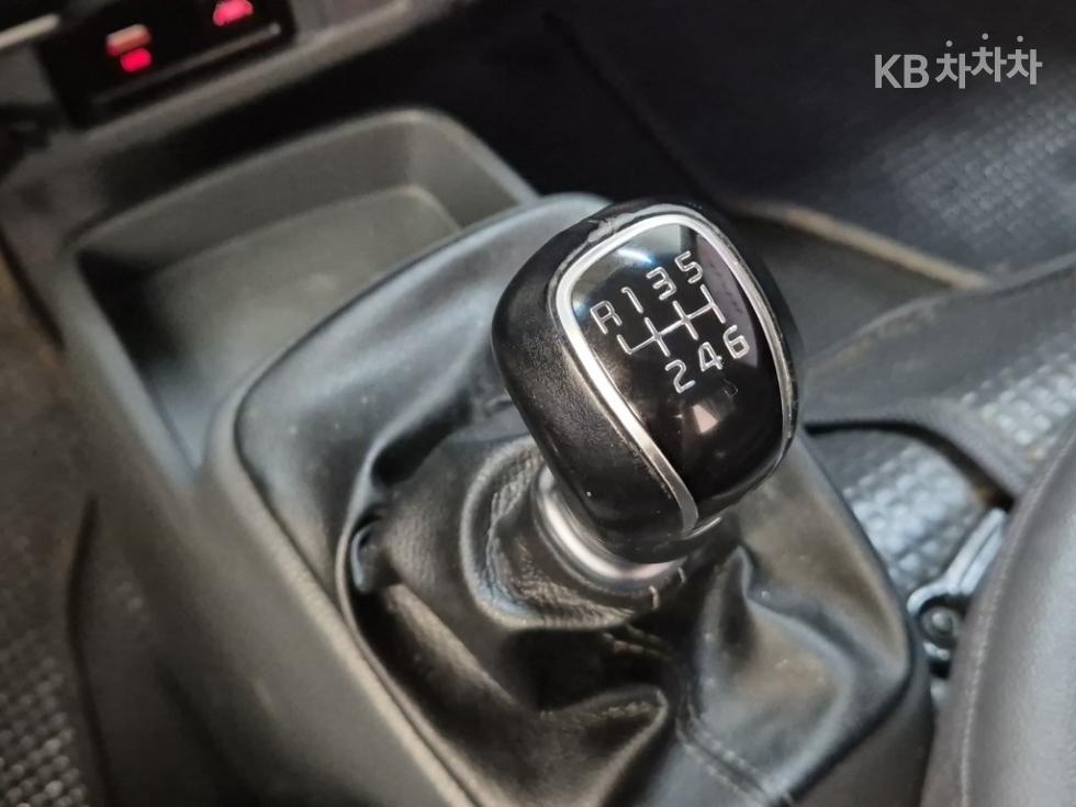 2022 - kia bongo iii