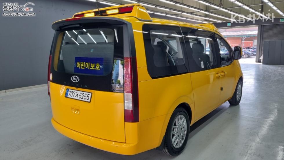 Hyundai Staria — miniaturë 2