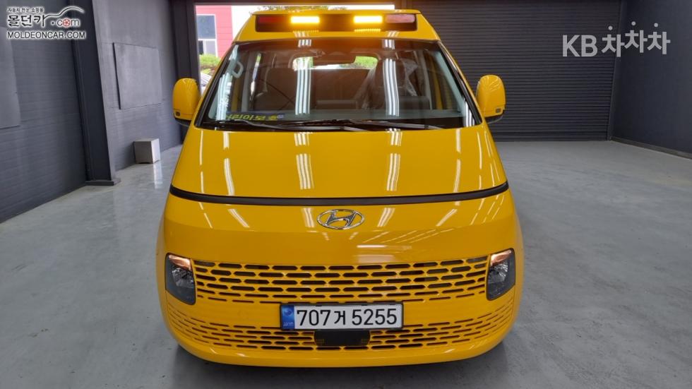 Hyundai Staria — miniaturë 3