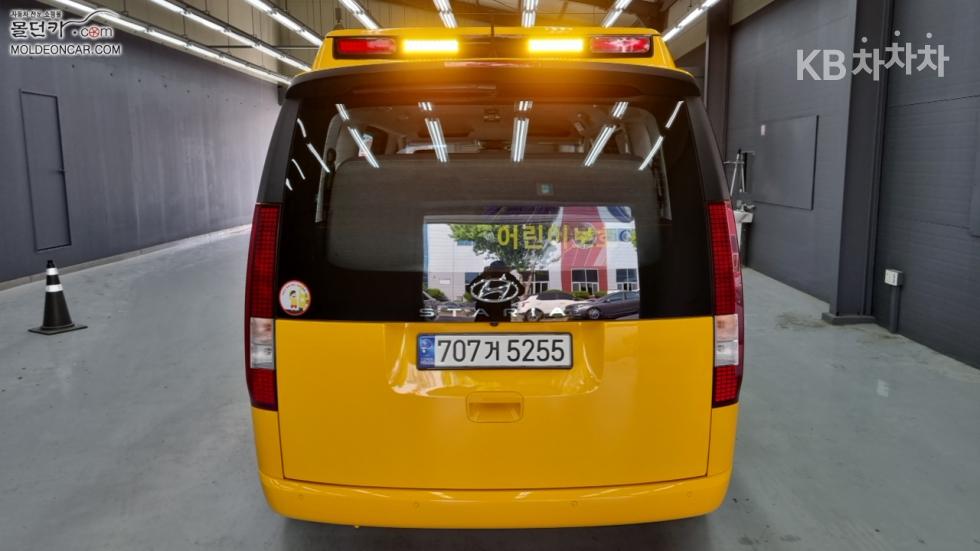 Hyundai Staria — miniaturë 4