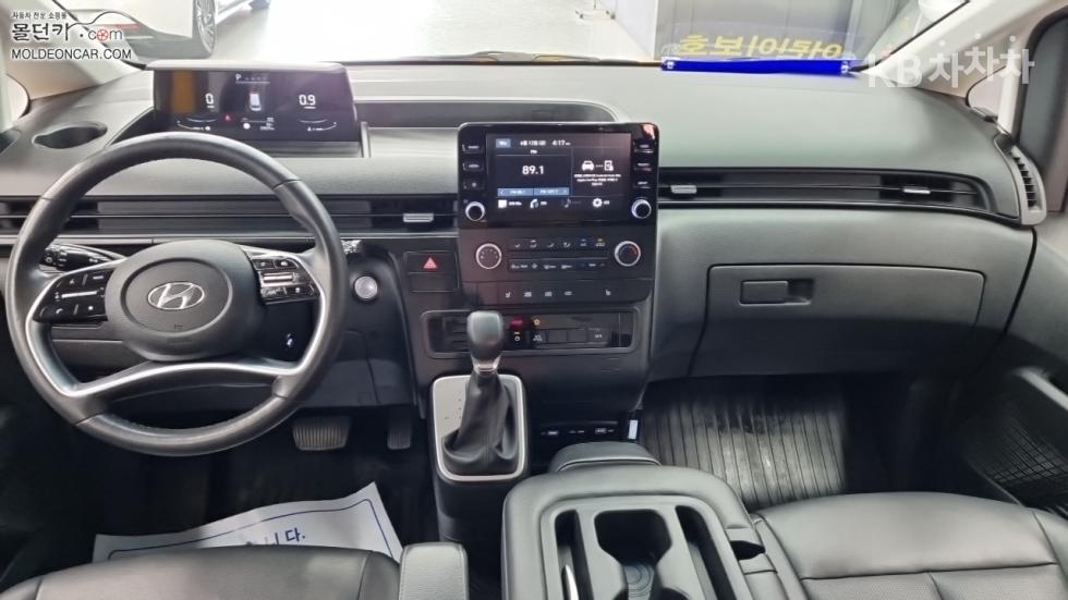 Hyundai Staria — miniaturë 7