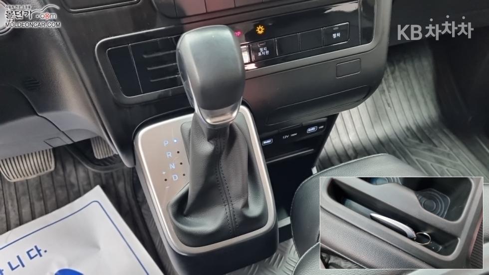 Hyundai Staria — miniaturë 14
