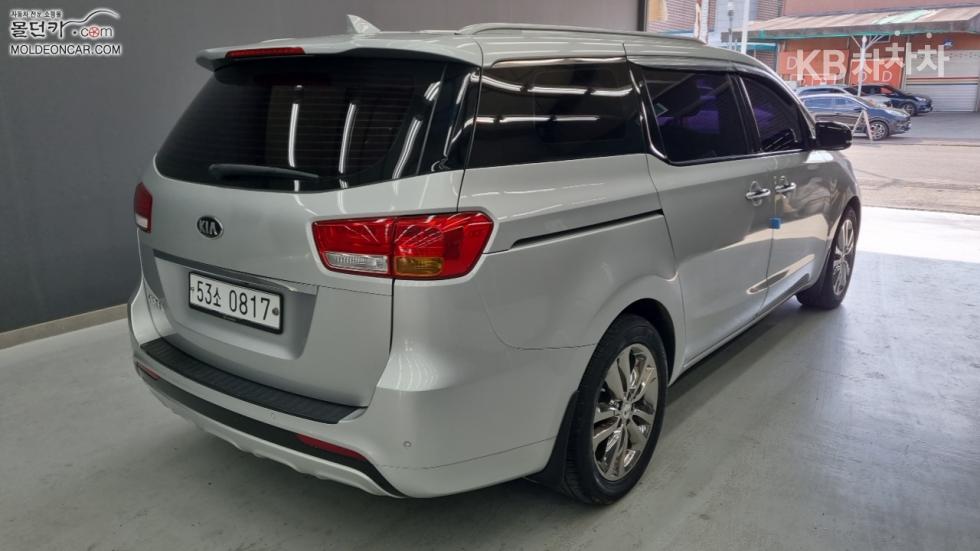 2016 - kia carnival