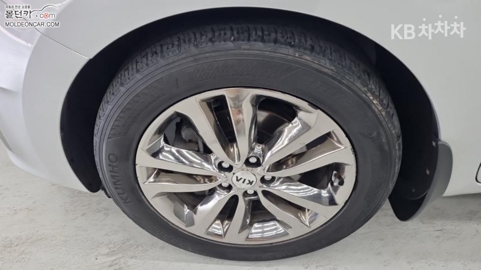 2016 - kia carnival