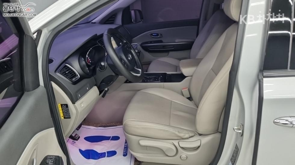 2016 - kia carnival