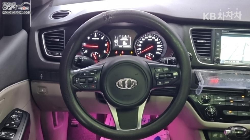 2016 - kia carnival