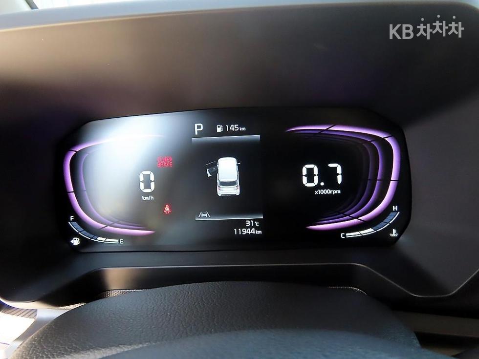 2025 - kia kia