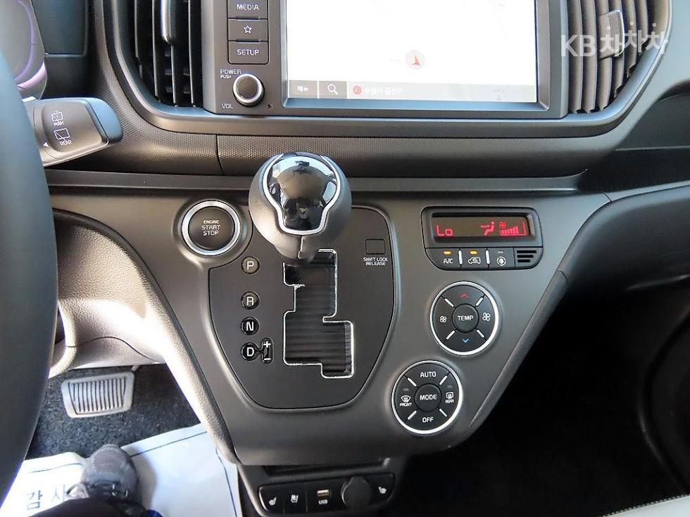 2025 - kia kia