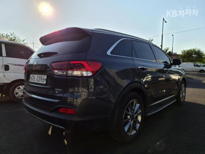 Kia Sorento Diesel 2.0 2WD Noblesse 7