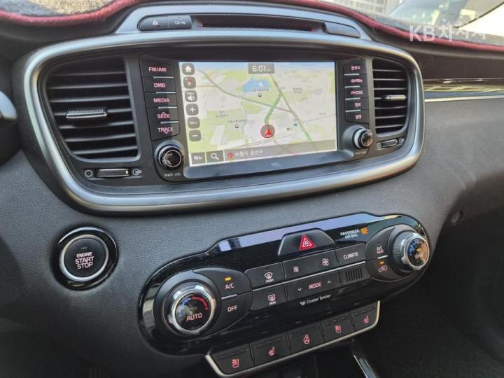 Kia Sorento Diesel 2.0 2WD Noblesse 9
