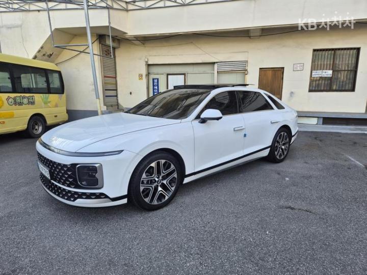 Hyundai Grandeur The 2.5 Gasoline 2WD Exclusive
