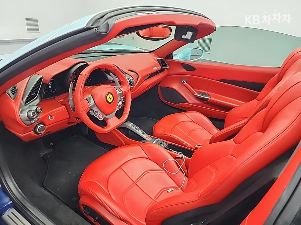 Ferrari 488 — miniaturë 7