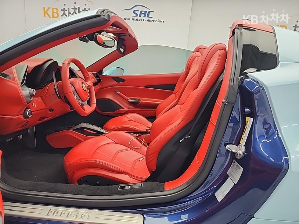 Ferrari 488 — miniaturë 11