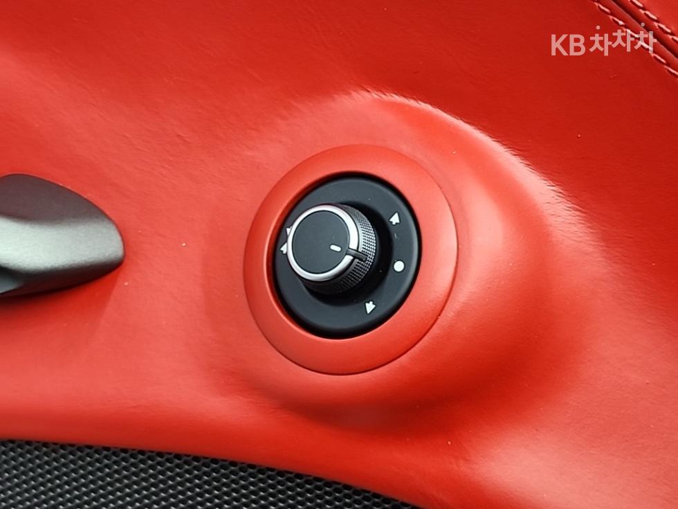 Ferrari 488 — miniaturë 18