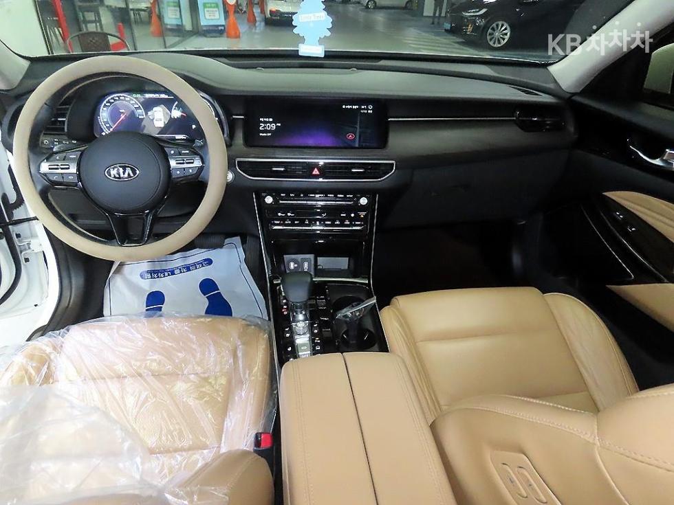 2020 - kia k7