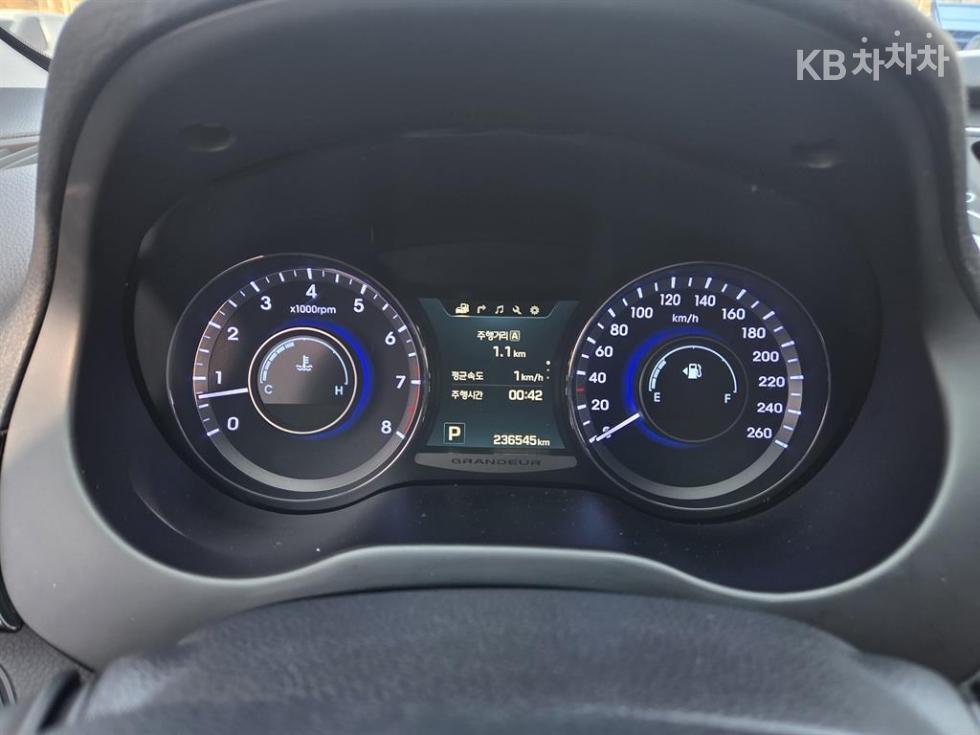 Hyundai Grandeur — miniaturë 7