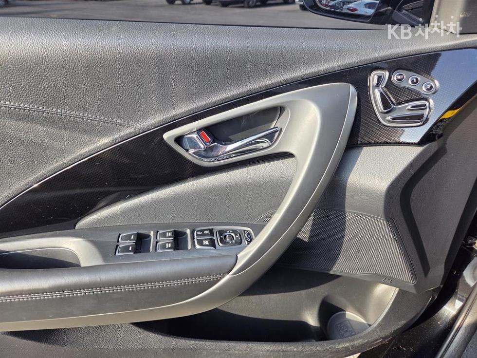 Hyundai Grandeur — miniaturë 13