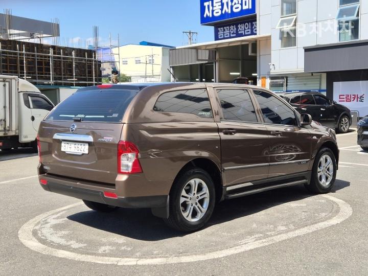 KG Mobility (Ssangyong) Korando Sport CX7 4WD Mania 4
