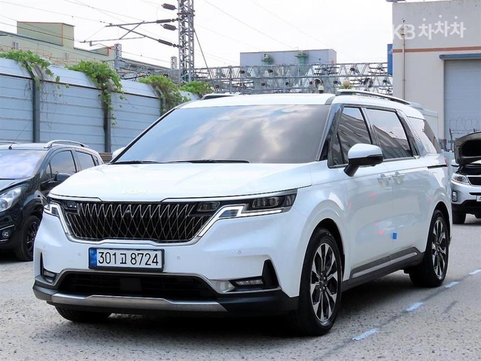 2023 - kia carnival
