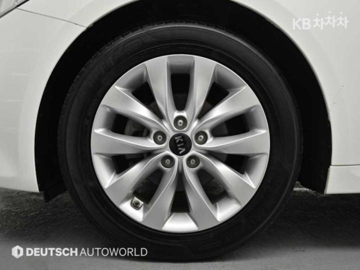 Kia K5 2.0 Gasoline MX Prestige 6