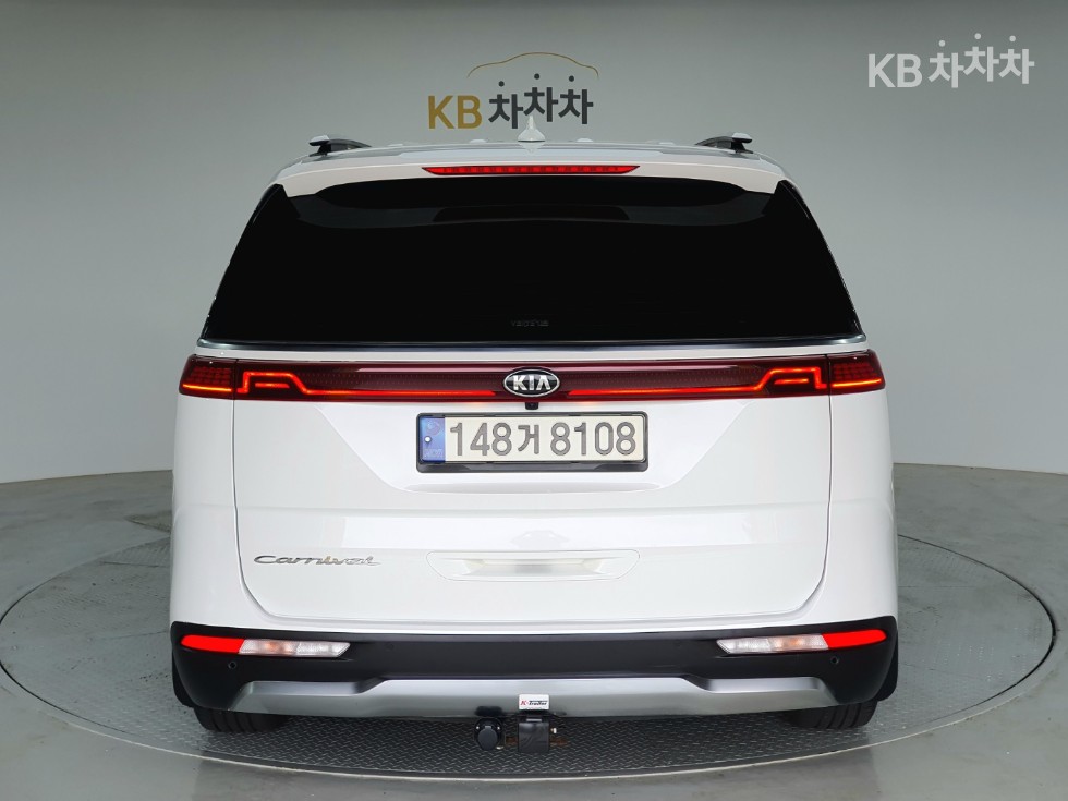 2021 - kia carnival