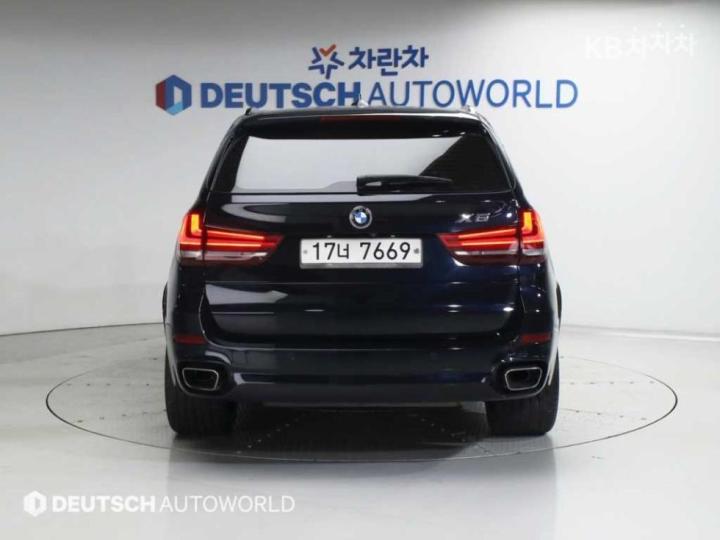 BMW X5 F15 xDrive 40d Base Type 5