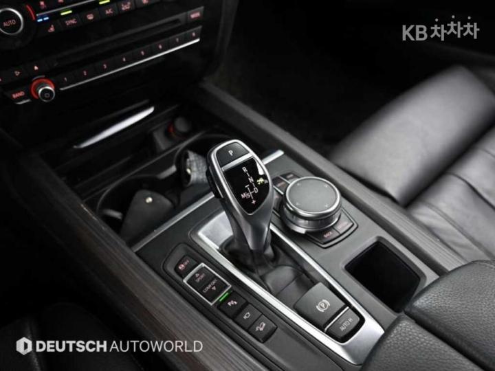 BMW X5 F15 xDrive 40d Base Type 10