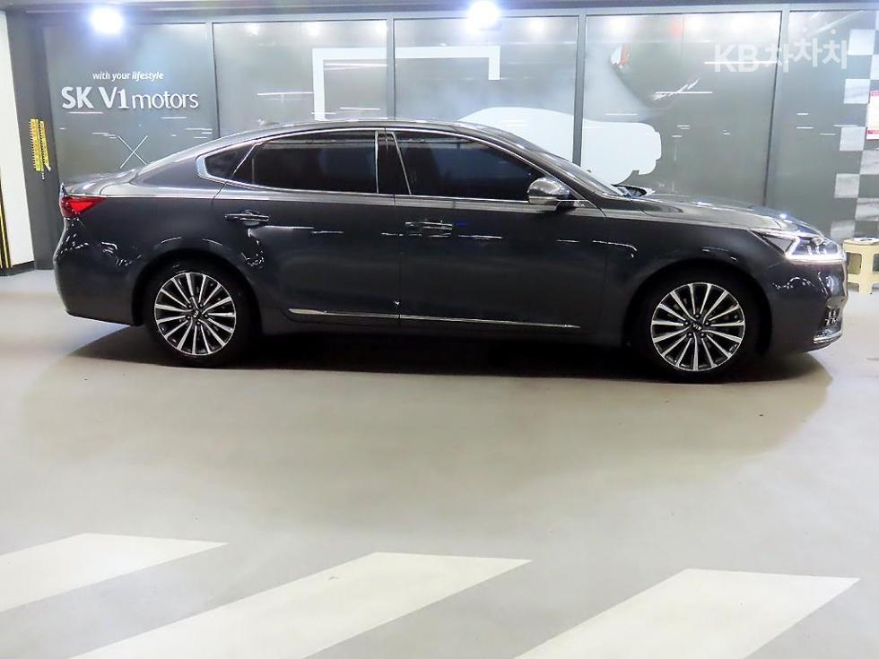2017 - kia k7