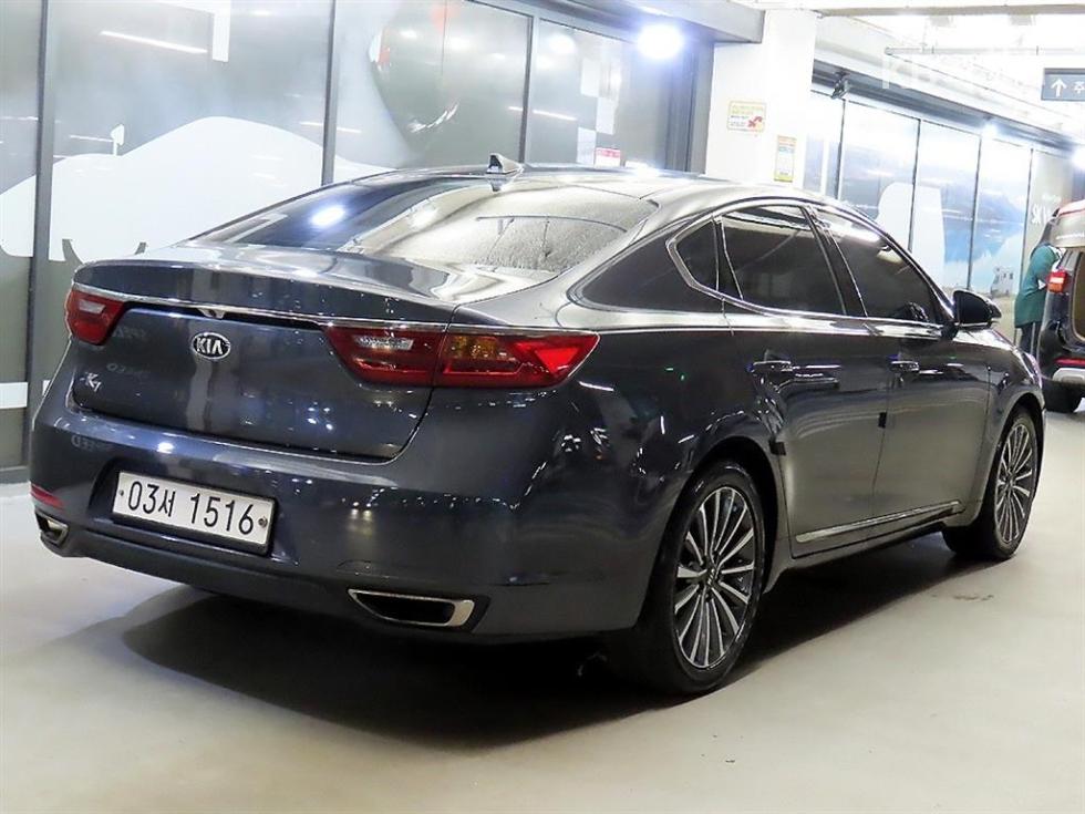 2017 - kia k7