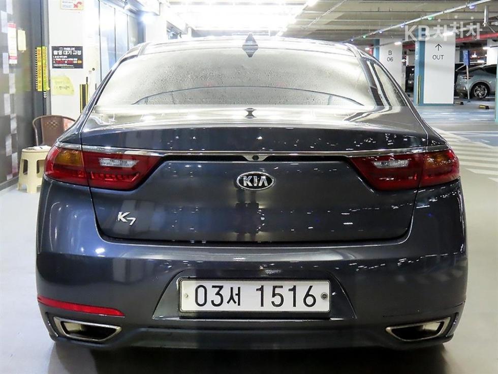 2017 - kia k7