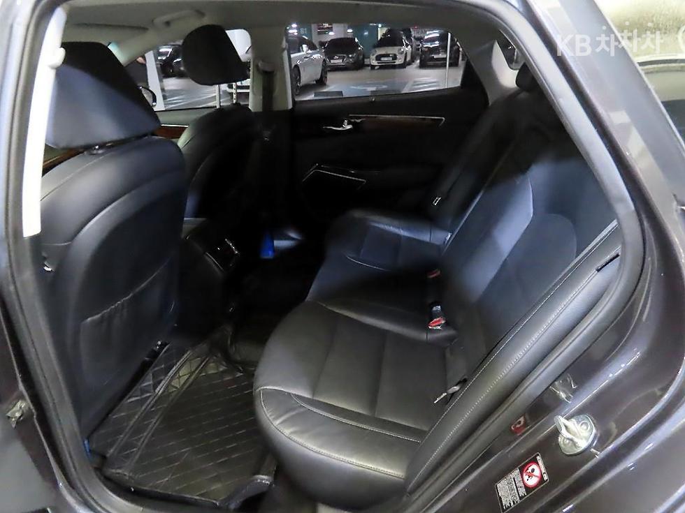 2017 - kia k7