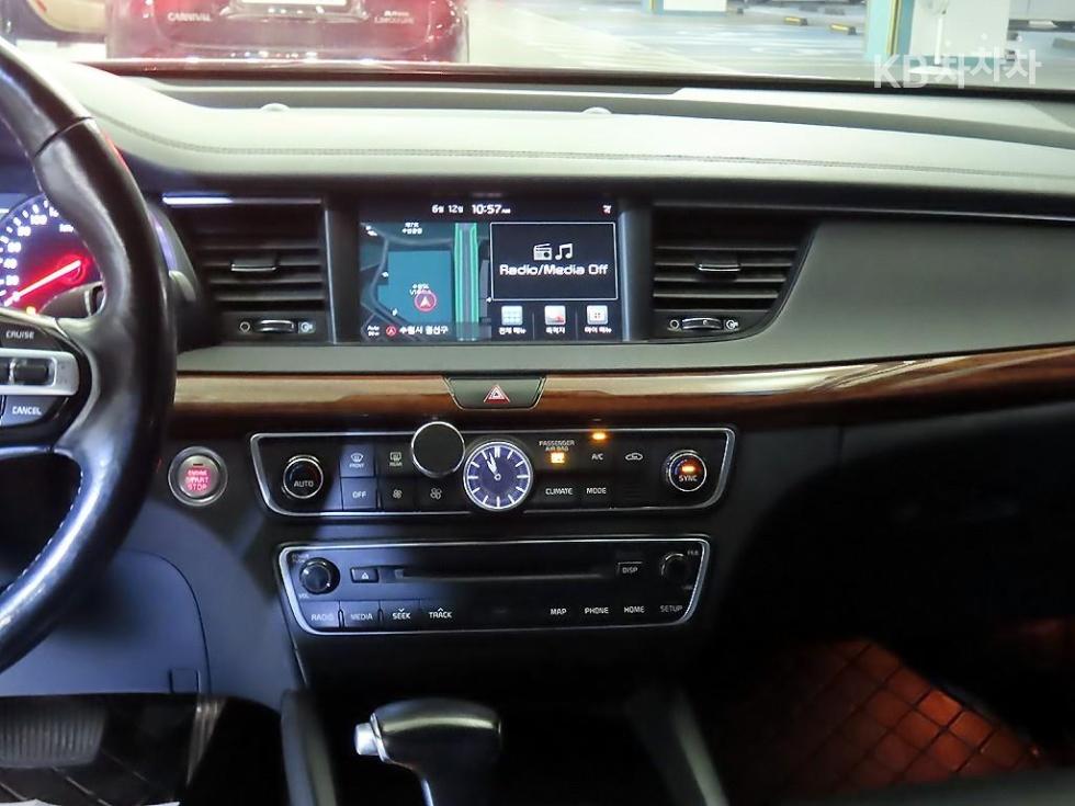 2017 - kia k7